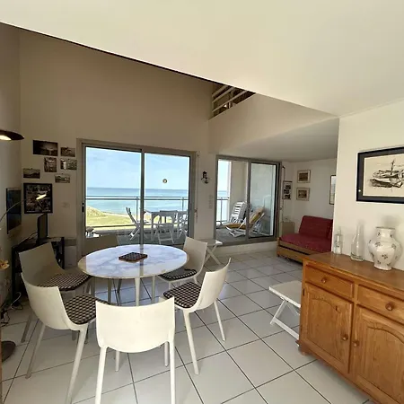En Duplex Avec Terrasses, Vue Océan Et Parking à - Fr-1-494-216 * Royan