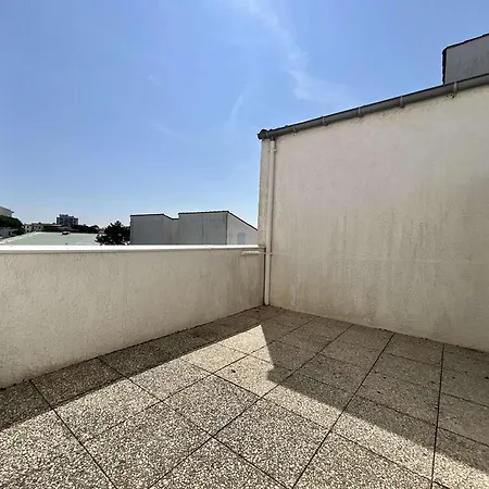 En Duplex Avec Terrasses, Vue Océan Et Parking à - Fr-1-494-216 *